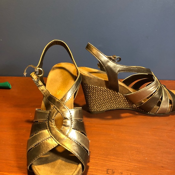 Aerosoles wedge/sandal - Picture 2 of 4